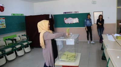 Turkish opposition cries foul over draft bill that invites security forces into polling stations